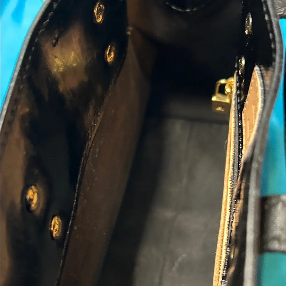 Louis Vuitton Black Vernis Lead PM handbag VGC - Picture 4 of 15